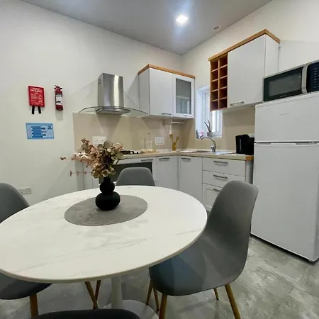 Ta Nenu Accomodation *